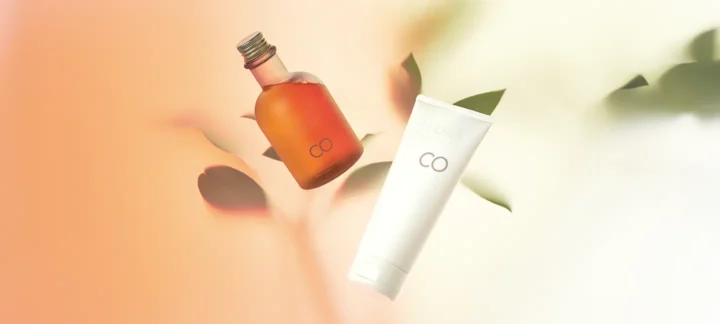 うねり・ハネを抑え、湿気にも負けない扱いやすい髪へ導く「COシリーズ」。