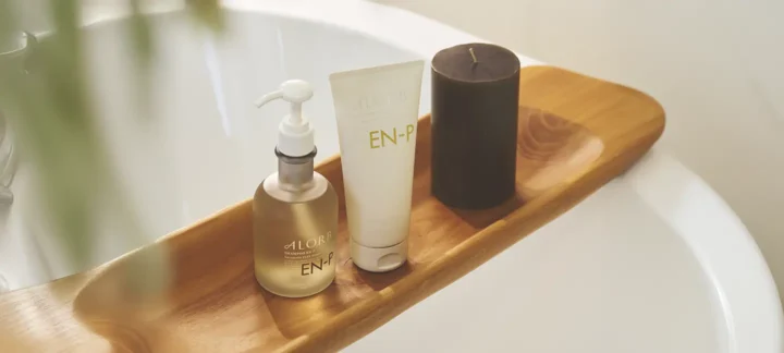 ただの保湿じゃ物足りない方へ。酵素で導く、熱ダメージ知らずのしなやか髪✨